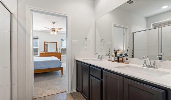 3105 Bedstraw Lane, Melissa, TX 75454, 5 Bedrooms Bedrooms, ,3 BathroomsBathrooms,Residential Lease,For Rent,3105 Bedstraw Lane,20913649