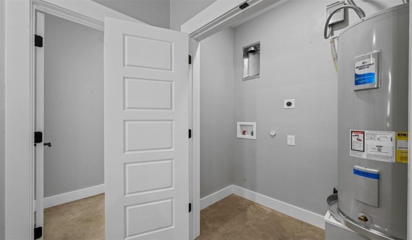 614 E Shepherd Street, Denison, TX 75021, 3 Bedrooms Bedrooms, ,2 BathroomsBathrooms,Residential Lease,For Rent,614 E Shepherd Street,20913673