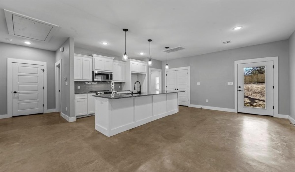 614 E Shepherd Street, Denison, TX 75021, 3 Bedrooms Bedrooms, ,2 BathroomsBathrooms,Residential Lease,For Rent,614 E Shepherd Street,20913673