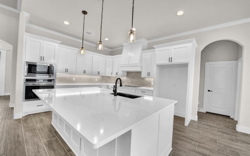 989 County Road 1304, Bridgeport, TX 76426, 4 Bedrooms Bedrooms, ,2 BathroomsBathrooms,Residential,For Sale,989 County Road 1304,20913679