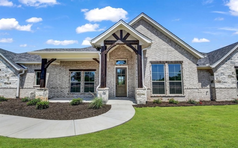 989 County Road 1304, Bridgeport, TX 76426, 4 Bedrooms Bedrooms, ,2 BathroomsBathrooms,Residential,For Sale,989 County Road 1304,20913679