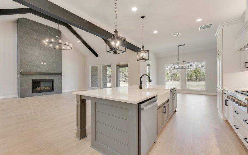 4660 Lake Breeze Drive, McKinney, TX 75071, 4 Bedrooms Bedrooms, ,3 BathroomsBathrooms,Residential,For Sale,4660 Lake Breeze Drive,20913825