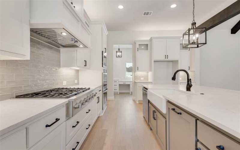 4660 Lake Breeze Drive, McKinney, TX 75071, 4 Bedrooms Bedrooms, ,3 BathroomsBathrooms,Residential,For Sale,4660 Lake Breeze Drive,20913825