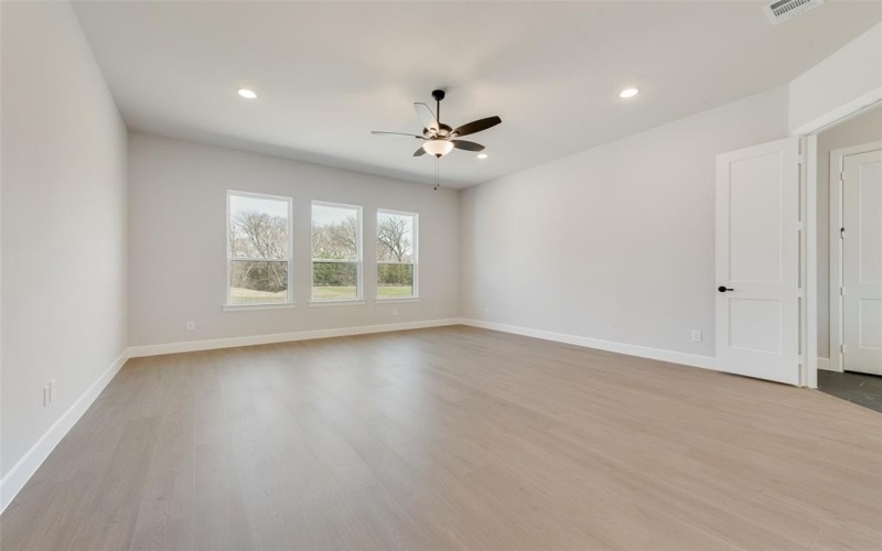 4660 Lake Breeze Drive, McKinney, TX 75071, 4 Bedrooms Bedrooms, ,3 BathroomsBathrooms,Residential,For Sale,4660 Lake Breeze Drive,20913825