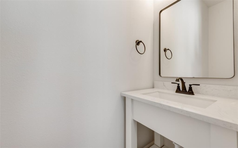 4660 Lake Breeze Drive, McKinney, TX 75071, 4 Bedrooms Bedrooms, ,3 BathroomsBathrooms,Residential,For Sale,4660 Lake Breeze Drive,20913825