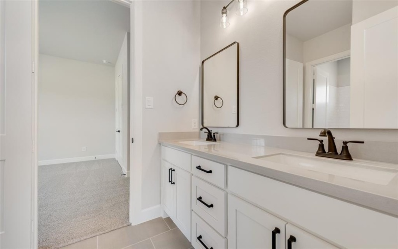 4660 Lake Breeze Drive, McKinney, TX 75071, 4 Bedrooms Bedrooms, ,3 BathroomsBathrooms,Residential,For Sale,4660 Lake Breeze Drive,20913825