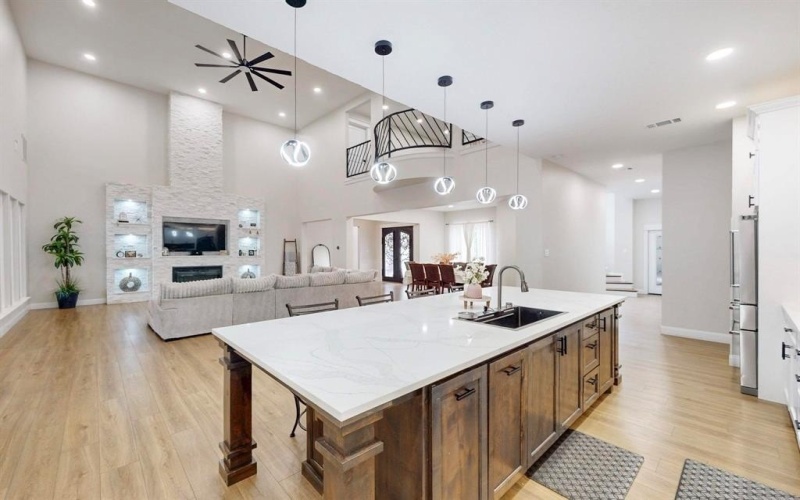 7401 Retta Mansfield Road, Mansfield, TX 76063, 18 Bedrooms Bedrooms, ,6 BathroomsBathrooms,Residential,For Sale,7401 Retta Mansfield Road,20913945
