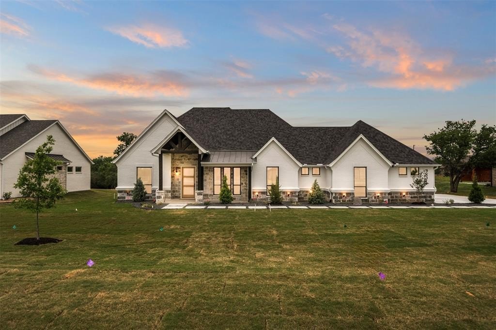 234 Coalson Crossing, Azle, TX 76020, 3 Bedrooms Bedrooms, ,2 BathroomsBathrooms,Residential,For Sale,234 Coalson Crossing,20913947
