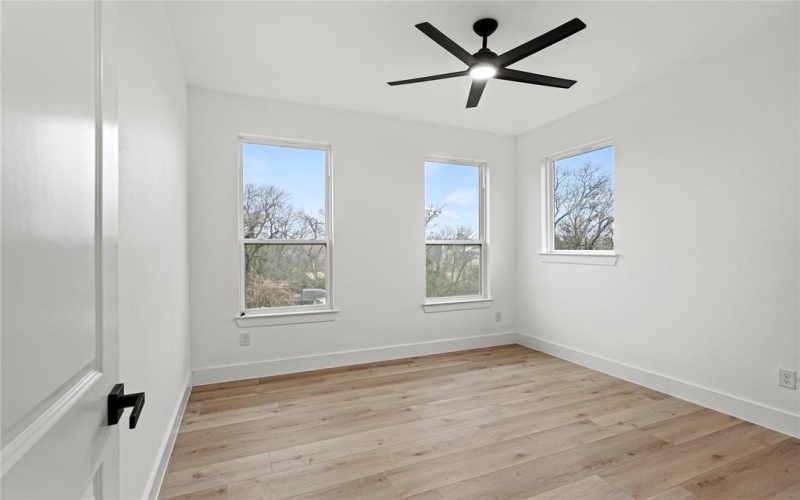 1343 Grant Street, Dallas, TX 75203, 4 Bedrooms Bedrooms, ,3 BathroomsBathrooms,Residential,For Sale,1343 Grant Street,20914049
