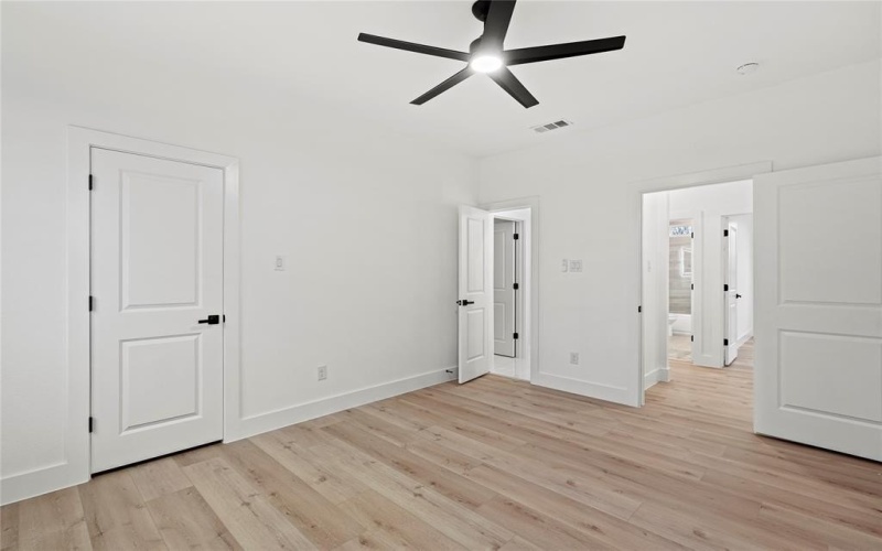 1343 Grant Street, Dallas, TX 75203, 4 Bedrooms Bedrooms, ,3 BathroomsBathrooms,Residential,For Sale,1343 Grant Street,20914049