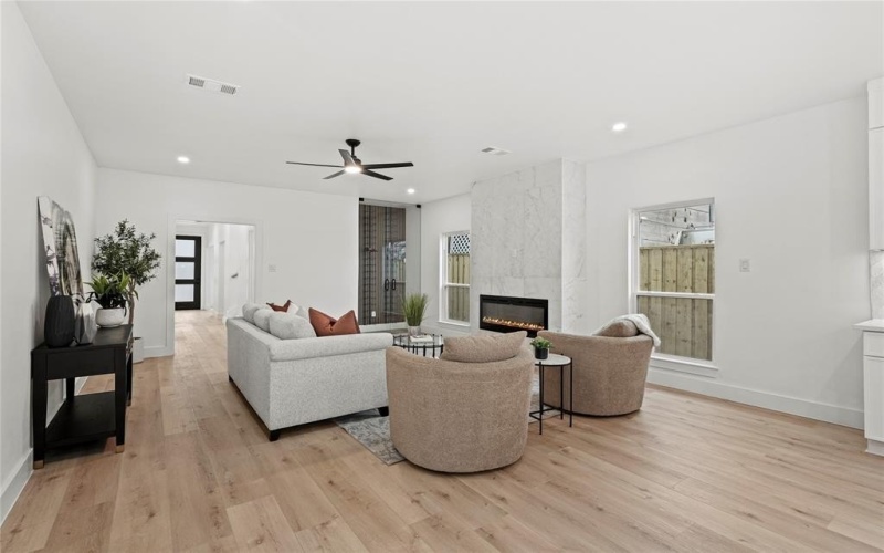 1343 Grant Street, Dallas, TX 75203, 4 Bedrooms Bedrooms, ,3 BathroomsBathrooms,Residential,For Sale,1343 Grant Street,20914049