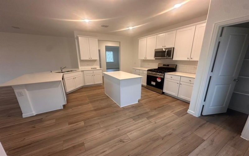 1024 Longleaf Lane, Princeton, TX 75407, 4 Habitaciones Habitaciones , ,2 BañosBaños,Residential Lease,En Alquiler,1024 Longleaf Lane,20914229