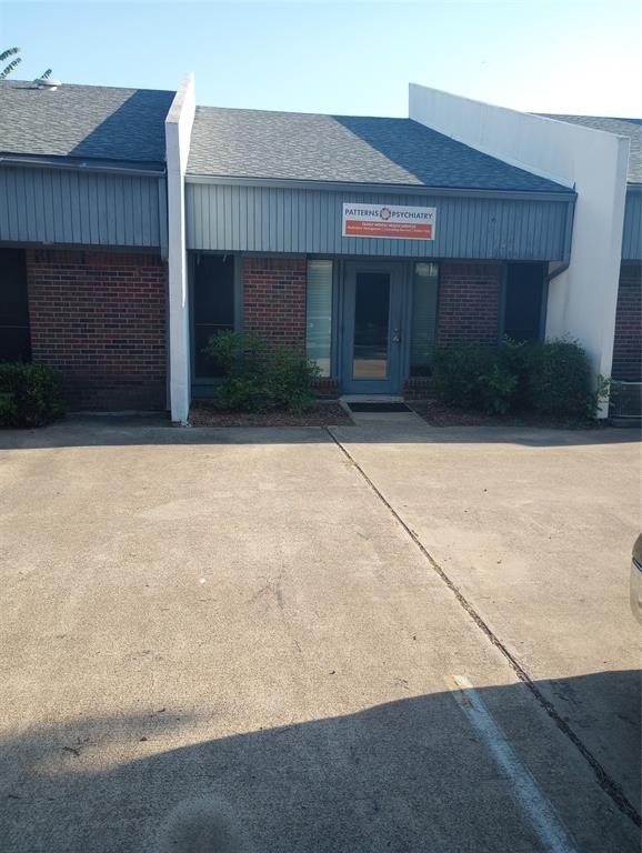 2900 W Park Row Drive, Pantego, TX 76013, ,Commercial Sale,En Venta,2900 W Park Row Drive,20914379