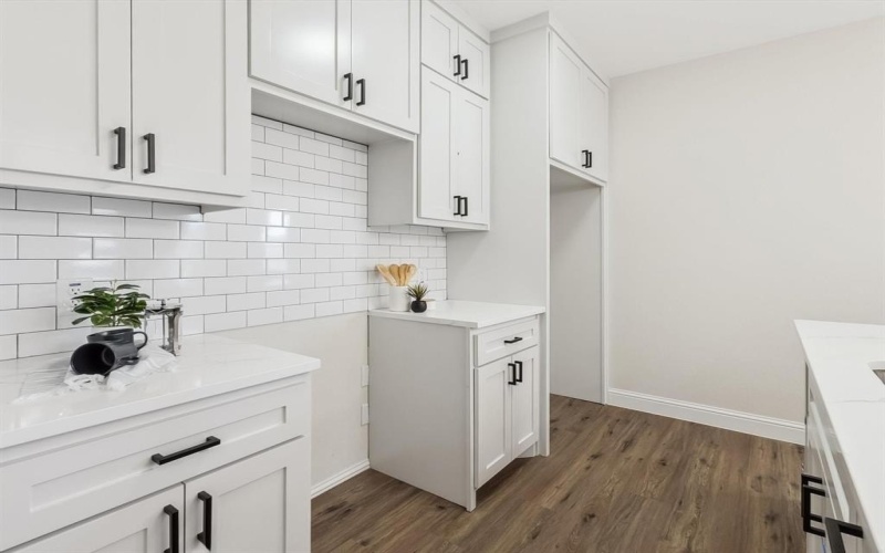 8008 & 8010 W Elizabeth Lane, Fort Worth, TX 76116, 8 Bedrooms Bedrooms, ,5 BathroomsBathrooms,Residential Multi Family,For Sale,8008 & 8010 W Elizabeth Lane,20914392