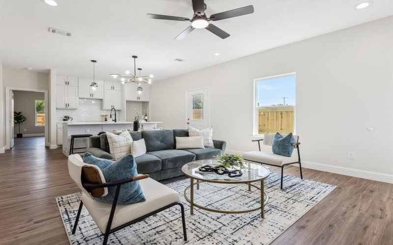 8008 & 8010 W Elizabeth Lane, Fort Worth, TX 76116, 8 Bedrooms Bedrooms, ,5 BathroomsBathrooms,Residential Multi Family,For Sale,8008 & 8010 W Elizabeth Lane,20914392