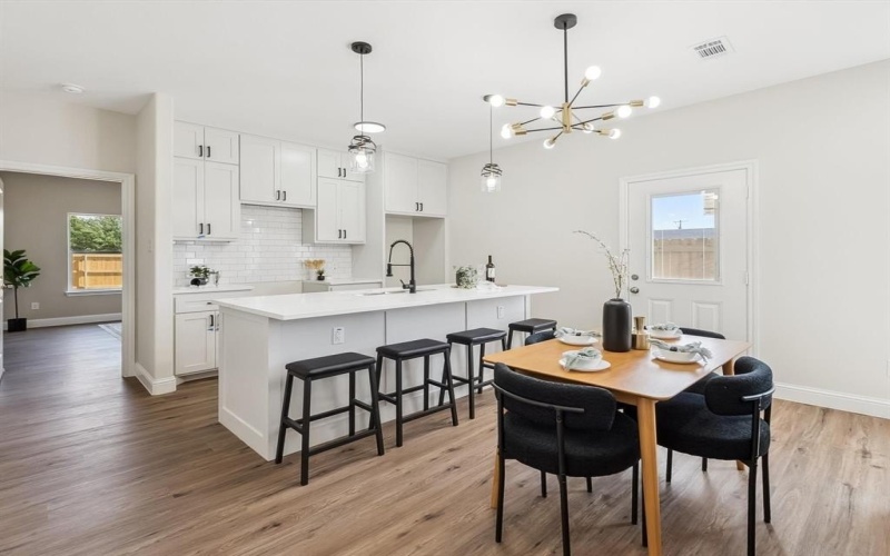 8008 & 8010 W Elizabeth Lane, Fort Worth, TX 76116, 8 Bedrooms Bedrooms, ,5 BathroomsBathrooms,Residential Multi Family,For Sale,8008 & 8010 W Elizabeth Lane,20914392