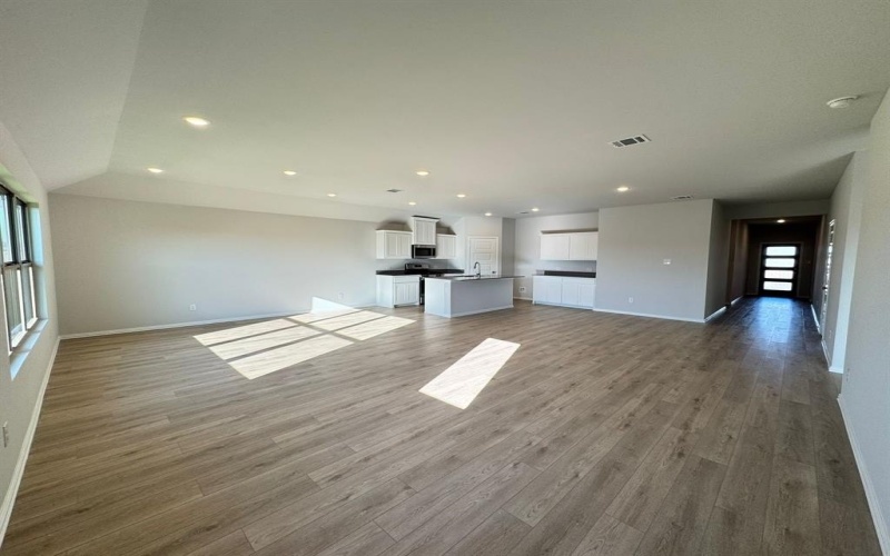 3300 Kingdom Drive, Denton, TX 76208, 4 Bedrooms Bedrooms, ,2 BathroomsBathrooms,Residential Lease,For Rent,3300 Kingdom Drive,20914625