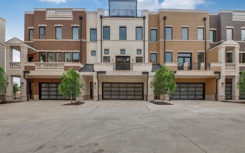 235 E Nash Street #118, Grapevine, TX 76051, 3 Habitaciones Habitaciones , ,3 BañosBaños,Residential,En Venta,235 E Nash Street,20915723