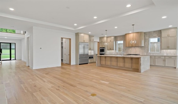 6359 Malcolm Drive, Dallas, TX 75214, 4 Bedrooms Bedrooms, ,5 BathroomsBathrooms,Residential,For Sale,6359 Malcolm Drive,20915843