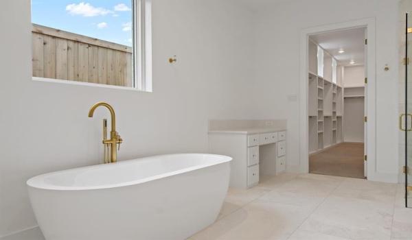 6359 Malcolm Drive, Dallas, TX 75214, 4 Bedrooms Bedrooms, ,5 BathroomsBathrooms,Residential,For Sale,6359 Malcolm Drive,20915843