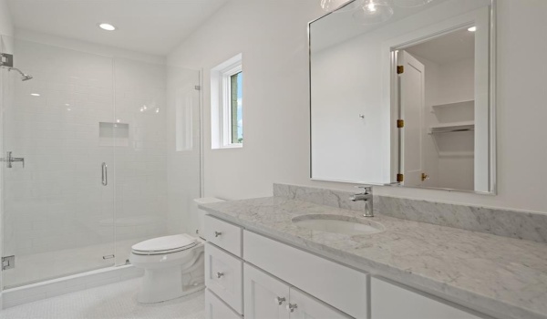 6359 Malcolm Drive, Dallas, TX 75214, 4 Bedrooms Bedrooms, ,5 BathroomsBathrooms,Residential,For Sale,6359 Malcolm Drive,20915843