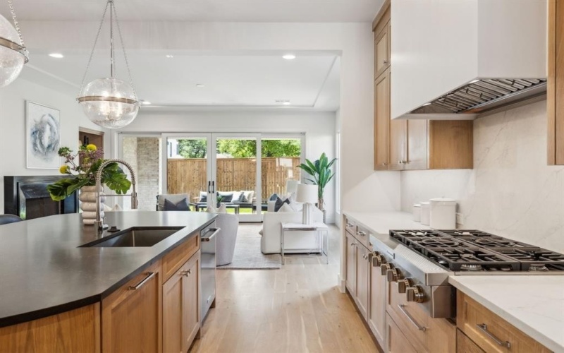 7611 Caillet Street, Dallas, TX 75209, 4 Bedrooms Bedrooms, ,5 BathroomsBathrooms,Residential,For Sale,7611 Caillet Street,20915850