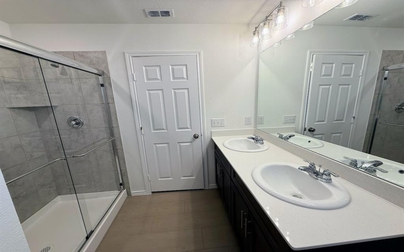 2400 Castlebar Drive, Lowry Crossing, TX 75407, 4 Habitaciones Habitaciones , ,2 BañosBaños,Residential Lease,En Alquiler,2400 Castlebar Drive,20915855