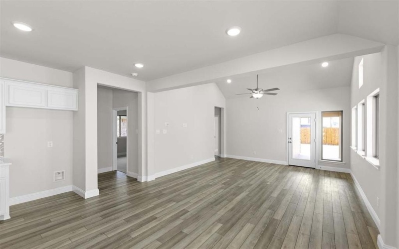 1640 Meadow Crest, Aubrey, TX 76227, 3 Bedrooms Bedrooms, ,2 BathroomsBathrooms,Residential,For Sale,1640 Meadow Crest,20915859