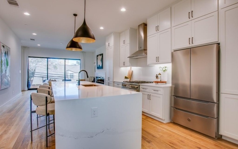 805 Pavillon Street #108, Dallas, TX 75204, 3 Bedrooms Bedrooms, ,3 BathroomsBathrooms,Residential,For Sale,805 Pavillon Street,20915891