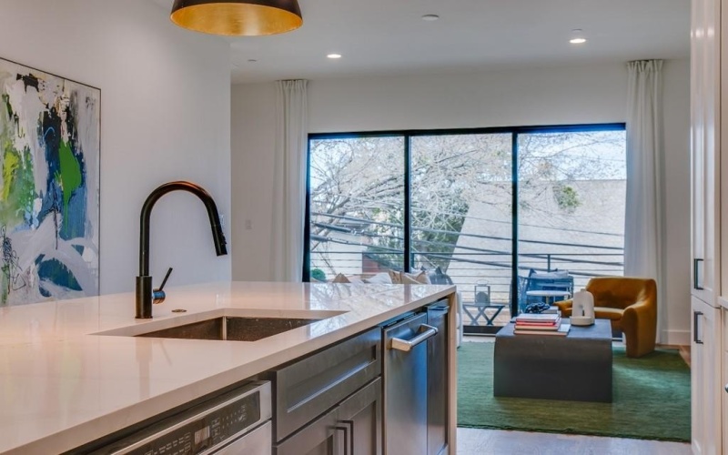 805 Pavillon Street #108, Dallas, TX 75204, 3 Bedrooms Bedrooms, ,3 BathroomsBathrooms,Residential,For Sale,805 Pavillon Street,20915891