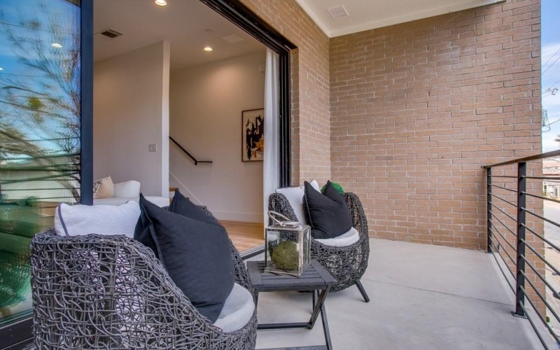 805 Pavillon Street #108, Dallas, TX 75204, 3 Bedrooms Bedrooms, ,3 BathroomsBathrooms,Residential,For Sale,805 Pavillon Street,20915891