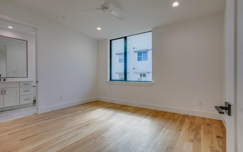 805 Pavillon Street #108, Dallas, TX 75204, 3 Bedrooms Bedrooms, ,3 BathroomsBathrooms,Residential,For Sale,805 Pavillon Street,20915891