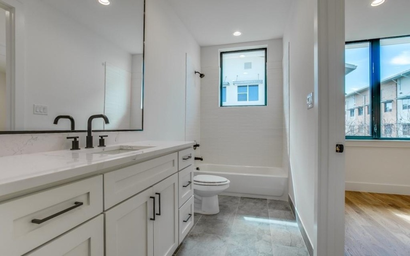 805 Pavillon Street #108, Dallas, TX 75204, 3 Bedrooms Bedrooms, ,3 BathroomsBathrooms,Residential,For Sale,805 Pavillon Street,20915891