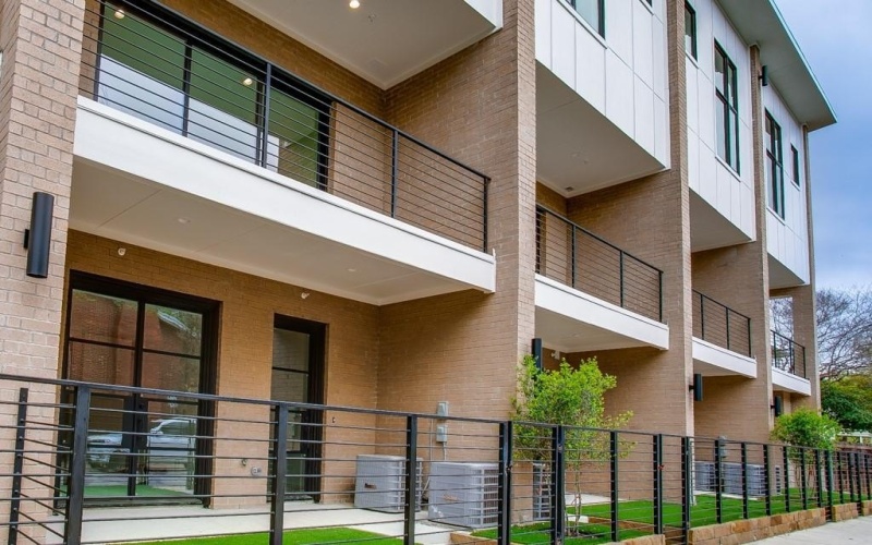 805 Pavillon Street #108, Dallas, TX 75204, 3 Bedrooms Bedrooms, ,3 BathroomsBathrooms,Residential,For Sale,805 Pavillon Street,20915891