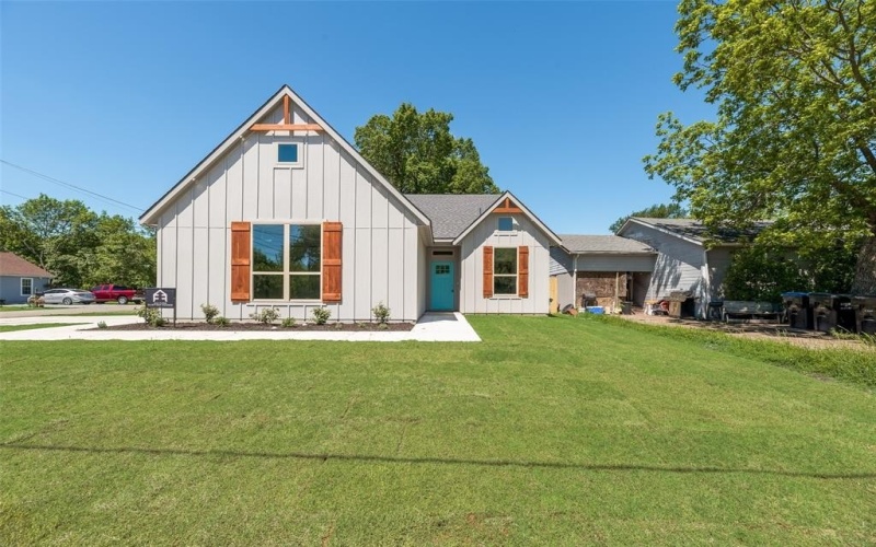 4300 Morrison Street, Greenville, TX 75401, 3 Bedrooms Bedrooms, ,2 BathroomsBathrooms,Residential,For Sale,4300 Morrison Street,20915917