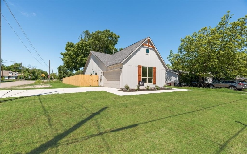 4300 Morrison Street, Greenville, TX 75401, 3 Bedrooms Bedrooms, ,2 BathroomsBathrooms,Residential,For Sale,4300 Morrison Street,20915917
