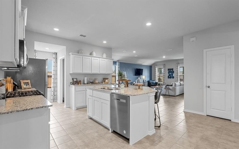 10625 ZIRCON Lane, Fort Worth, TX 76036, 4 Bedrooms Bedrooms, ,2 BathroomsBathrooms,Residential,For Sale,10625 ZIRCON Lane,20916098
