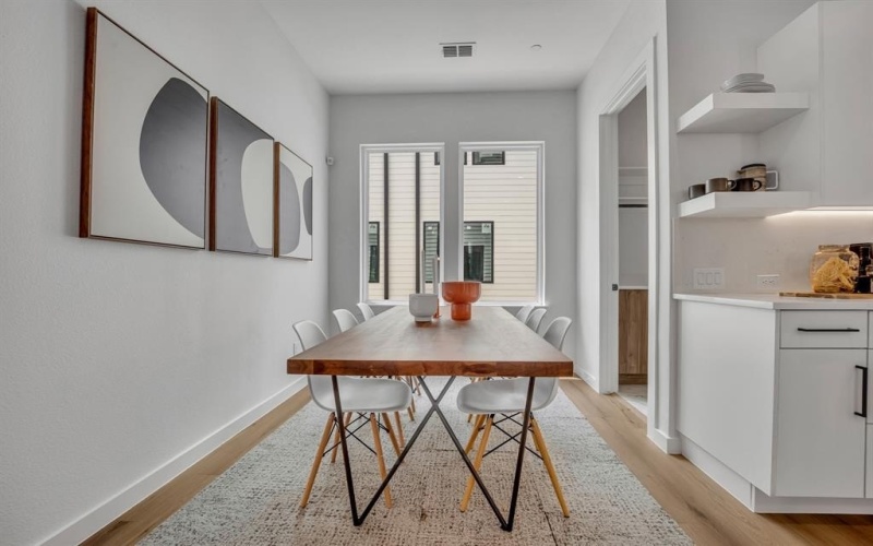 3612 N San Jacinto Avenue #106, Dallas, TX 75204, 2 Bedrooms Bedrooms, ,2 BathroomsBathrooms,Residential,For Sale,3612 N San Jacinto Avenue,20916144