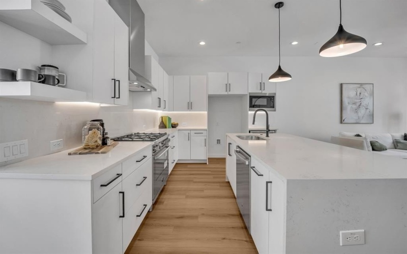 3612 N San Jacinto Avenue #106, Dallas, TX 75204, 2 Bedrooms Bedrooms, ,2 BathroomsBathrooms,Residential,For Sale,3612 N San Jacinto Avenue,20916144
