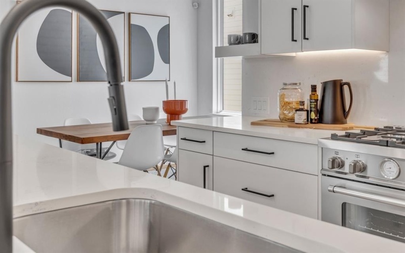 3612 N San Jacinto Avenue #106, Dallas, TX 75204, 2 Bedrooms Bedrooms, ,2 BathroomsBathrooms,Residential,For Sale,3612 N San Jacinto Avenue,20916144