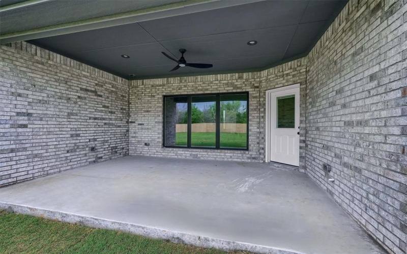 25 Peartree Lane, Collinsville, TX 76233, 3 Bedrooms Bedrooms, ,2 BathroomsBathrooms,Residential,For Sale,25 Peartree Lane,20916504