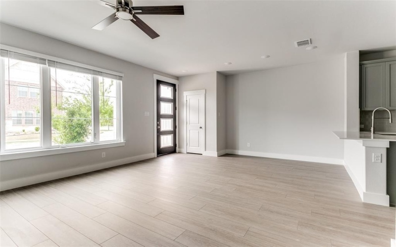 4502 Smokey Quartz Lane, Arlington, TX 76005, 2 Habitaciones Habitaciones , ,2 BañosBaños,Residential Lease,En Alquiler,4502 Smokey Quartz Lane,20916542