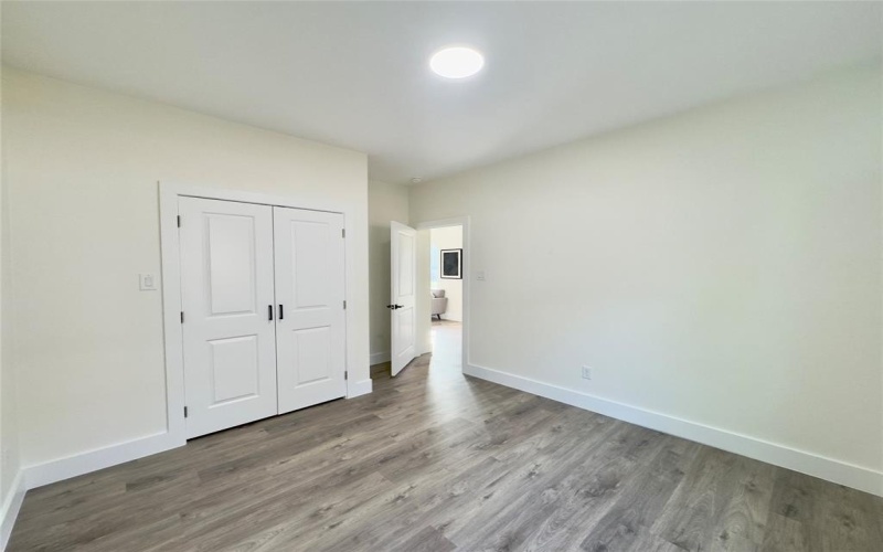 3524 Carl Street, Dallas, TX 75210, 4 Bedrooms Bedrooms, ,3 BathroomsBathrooms,Residential,For Sale,3524 Carl Street,20916612