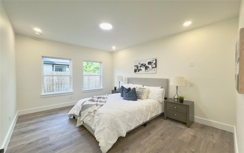 3524 Carl Street, Dallas, TX 75210, 4 Bedrooms Bedrooms, ,3 BathroomsBathrooms,Residential,For Sale,3524 Carl Street,20916612