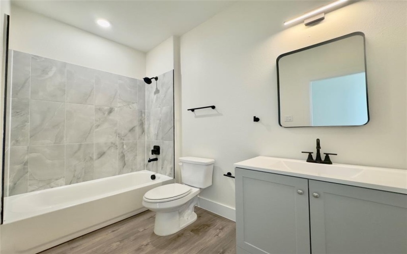 3524 Carl Street, Dallas, TX 75210, 4 Bedrooms Bedrooms, ,3 BathroomsBathrooms,Residential,For Sale,3524 Carl Street,20916612