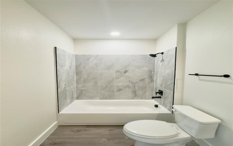 3524 Carl Street, Dallas, TX 75210, 4 Bedrooms Bedrooms, ,3 BathroomsBathrooms,Residential,For Sale,3524 Carl Street,20916612