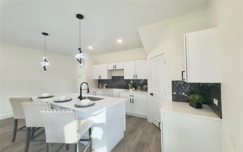 3524 Carl Street, Dallas, TX 75210, 4 Bedrooms Bedrooms, ,3 BathroomsBathrooms,Residential,For Sale,3524 Carl Street,20916612