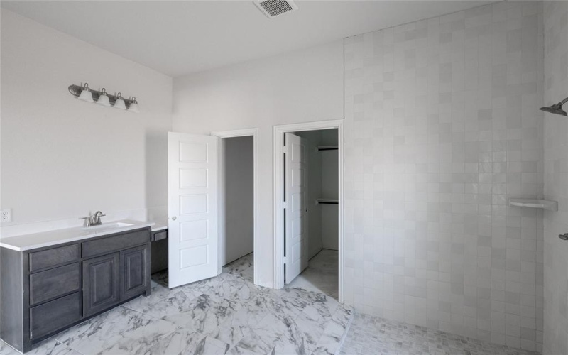 14425 Lovelace Street, Pilot Point, TX 75009, 4 Bedrooms Bedrooms, ,3 BathroomsBathrooms,Residential,For Sale,14425 Lovelace Street,20916648