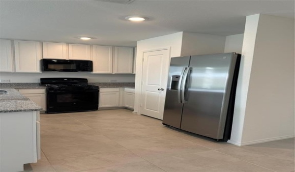 2840 Eppright Drive, Little Elm, TX 75068, 3 Habitaciones Habitaciones , ,2 BañosBaños,Residential Lease,En Alquiler,2840 Eppright Drive,20916908