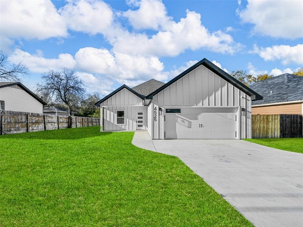 4525 Garrison Avenue, Dallas, TX 75216, 4 Habitaciones Habitaciones , ,2 BañosBaños,Residential Lease,En Alquiler,4525 Garrison Avenue,20916956